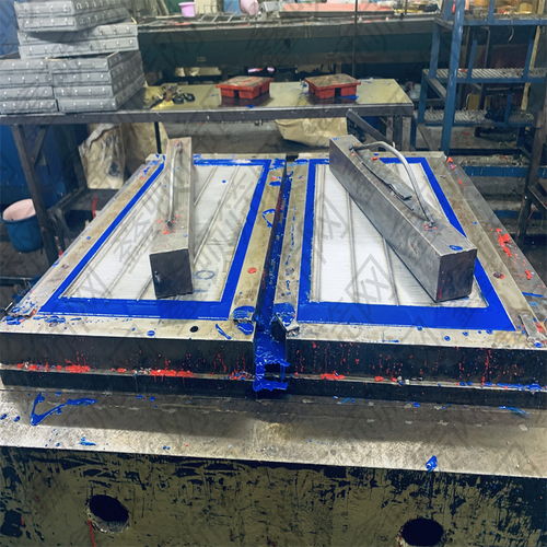 陕西汉中矿山机械设备配件聚氨酯包边挡水坝筛板